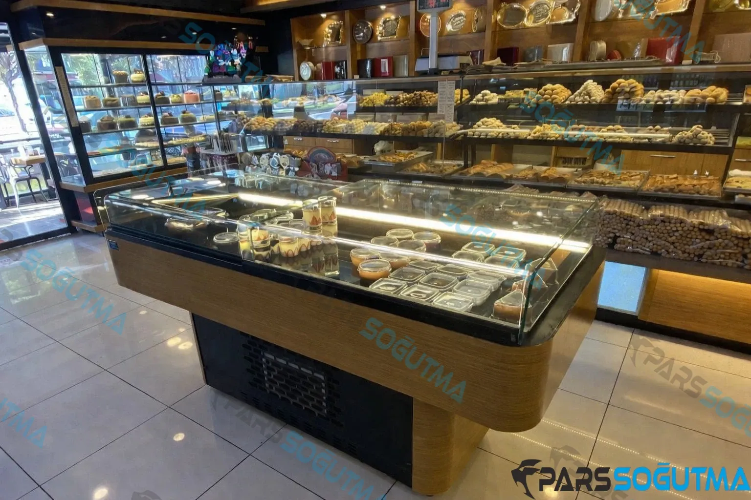 Yatay Pasta Teşhir Dolabı ürün görseli 2 - Pars Soğutma